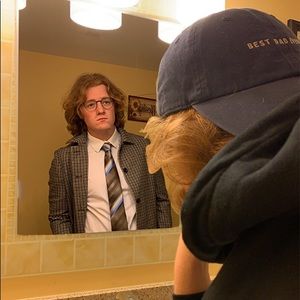 Meet your Posher, Tom